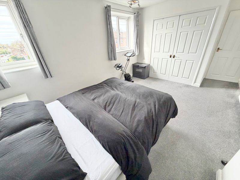 Pound Road Little Sutton